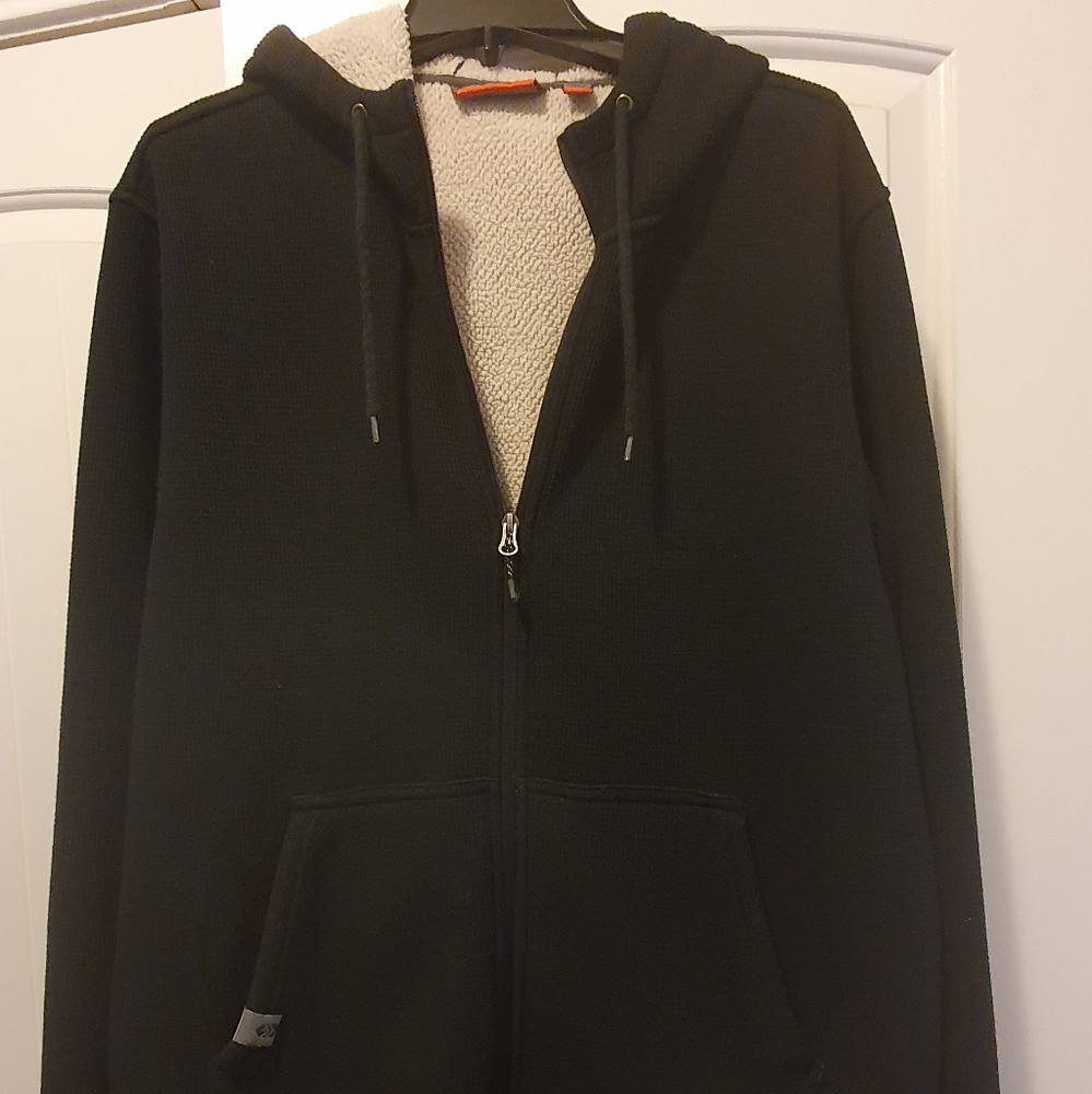 Men's fleece lined zip up hoodie